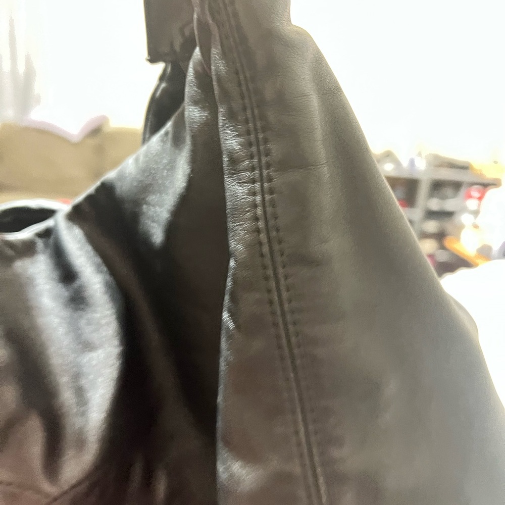 Chanel hobo bag - Picture 5 of 11